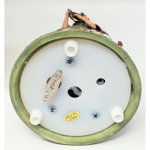 Sankyo Angel Music Box Figurine plays "Angels We Have Heard on High" - Picture 9 of 9